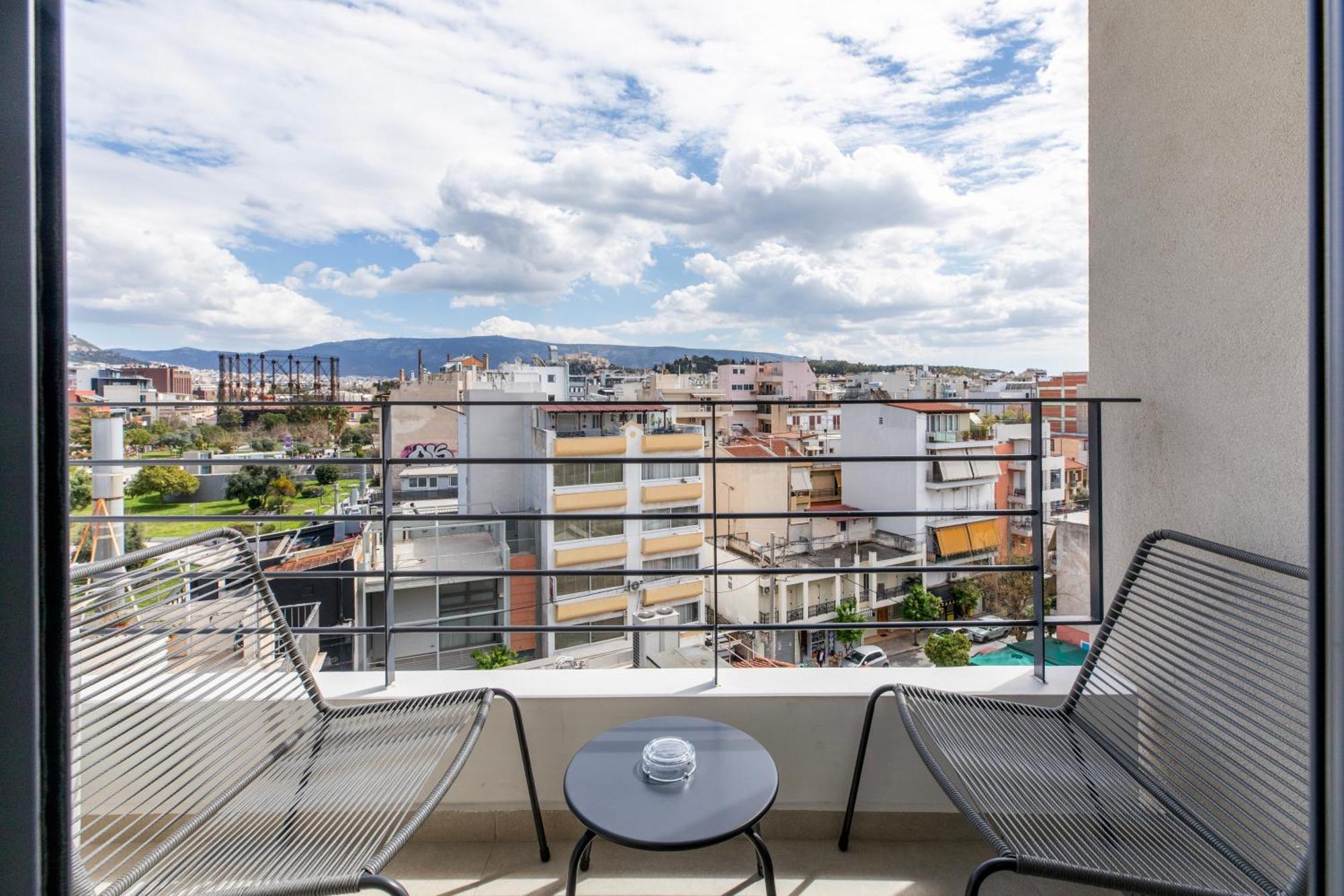 Genesis Luxury Apartment *