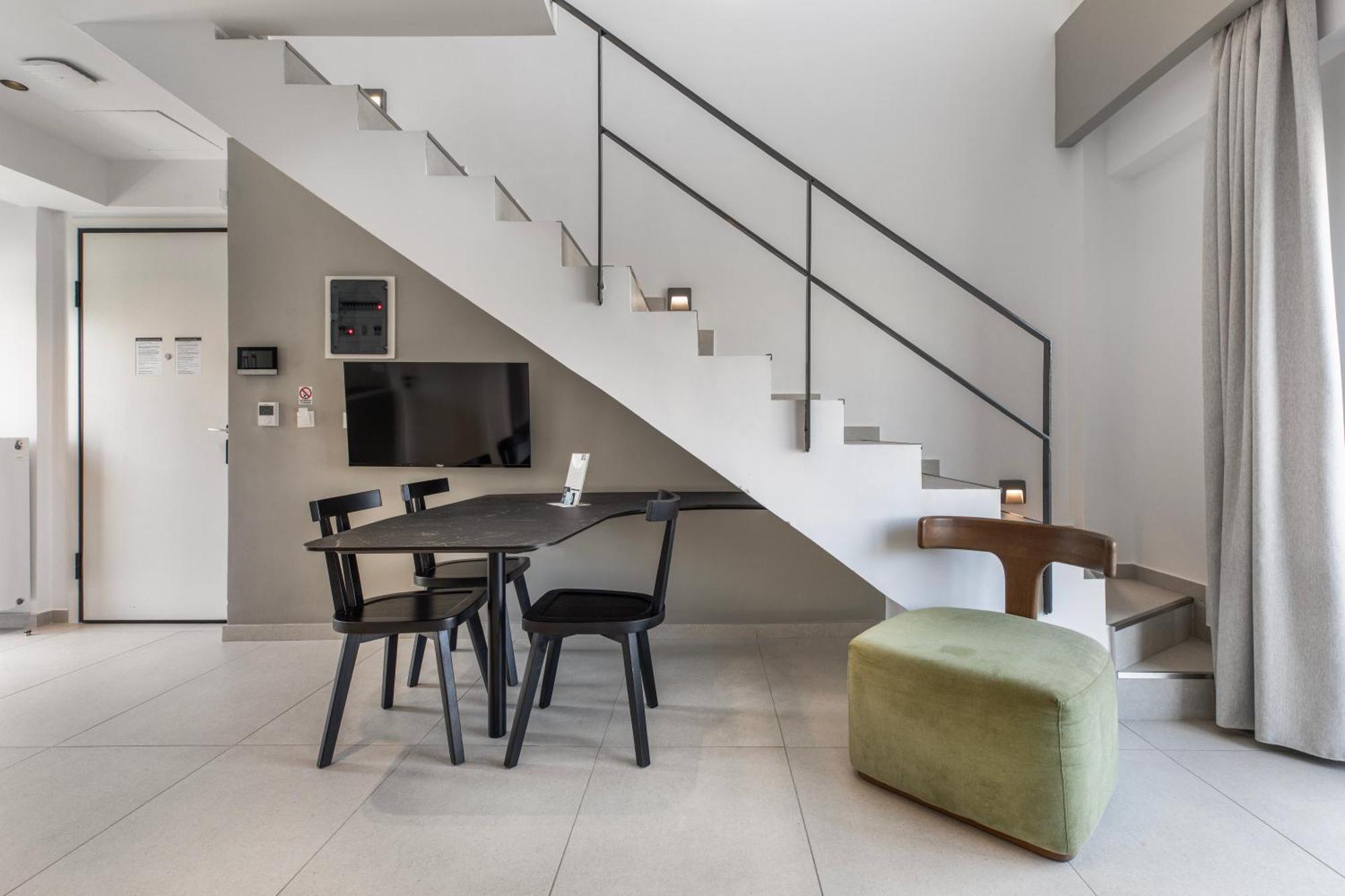 Genesis Luxury * Αθήνα